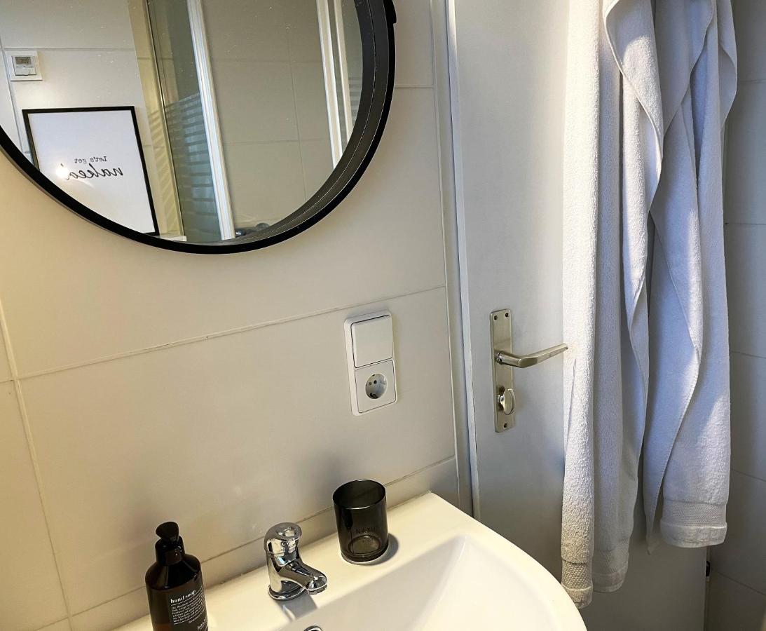 Studio Apartment Mit Parkplatz Oberesslingen Εξωτερικό φωτογραφία